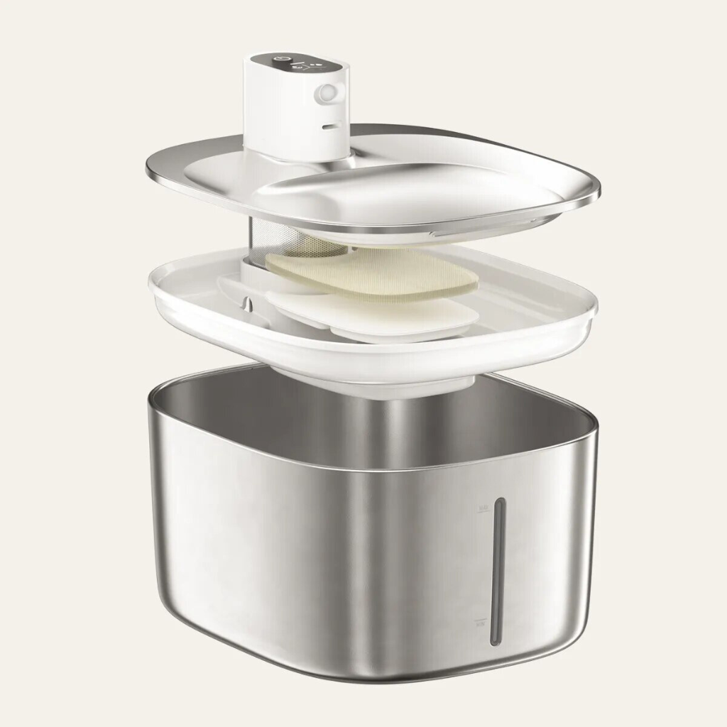 Refurbished The KittySpout - Wireless Fountain - 4 Month: Wireless KittySpout + 8 filter sets + free gift